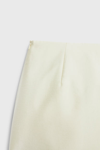 LIGHT YELLOW