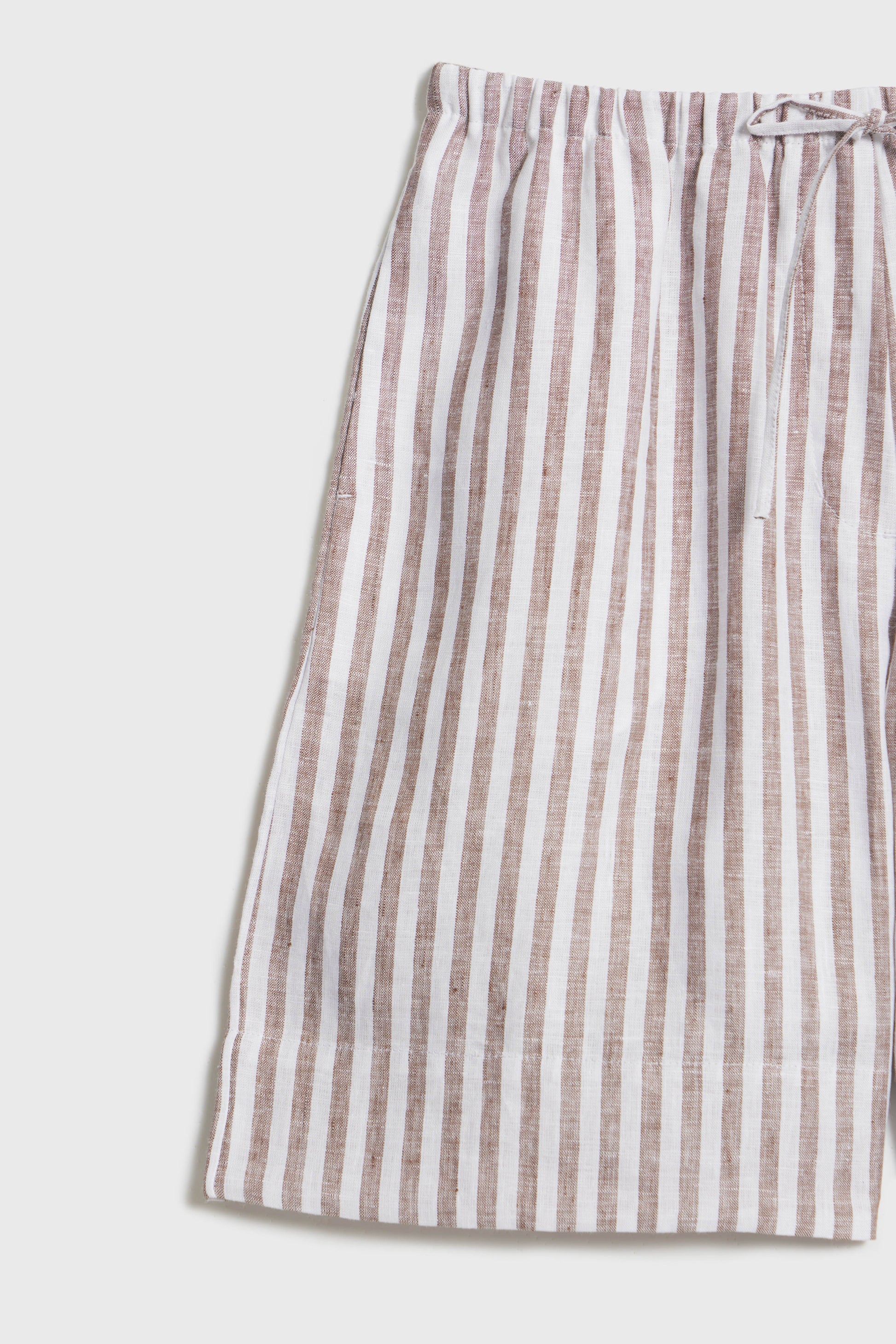WHITE/BEIGE