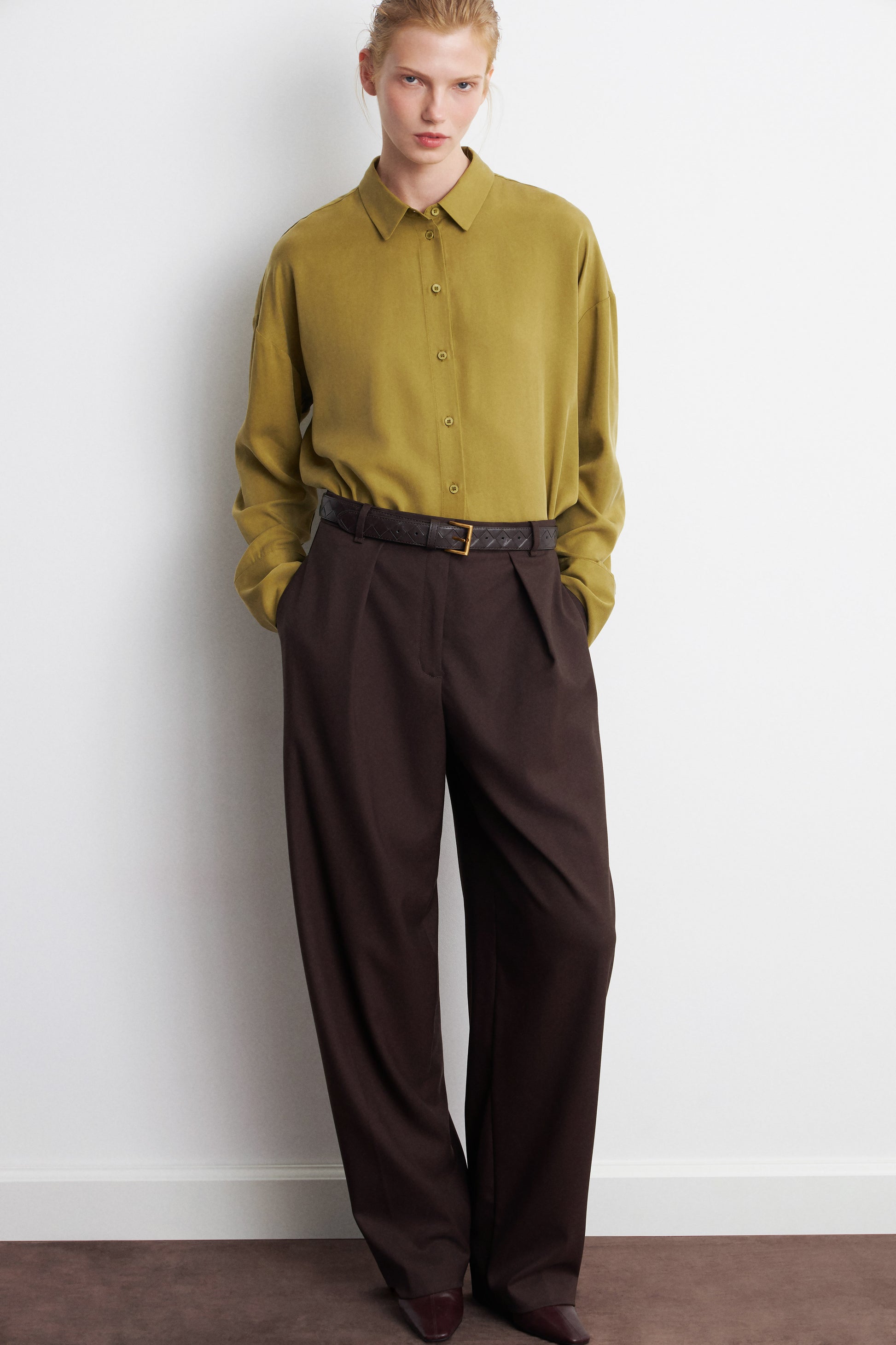 LIGHT KHAKI