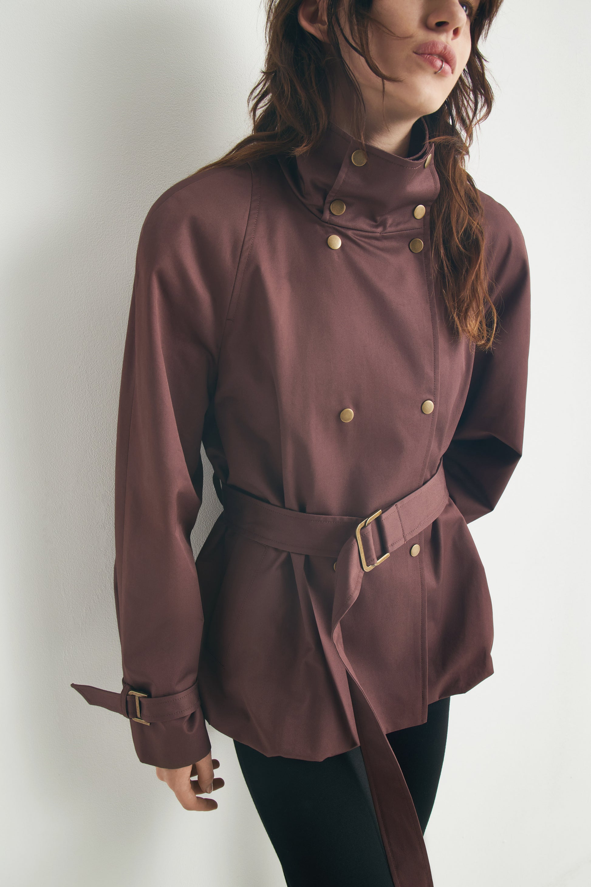 DARK BROWN