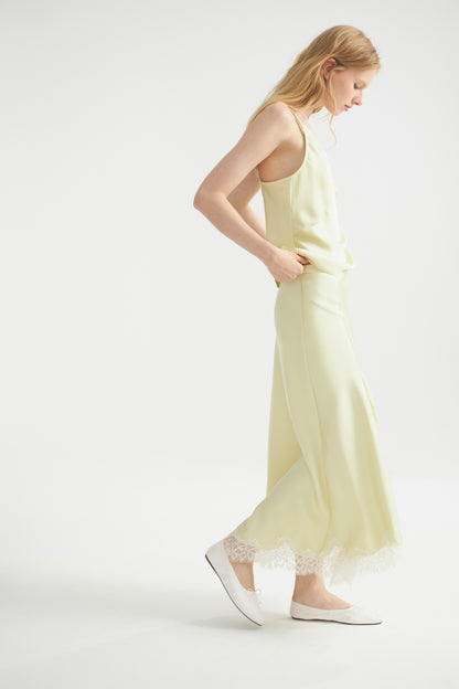 LIGHT GREEN