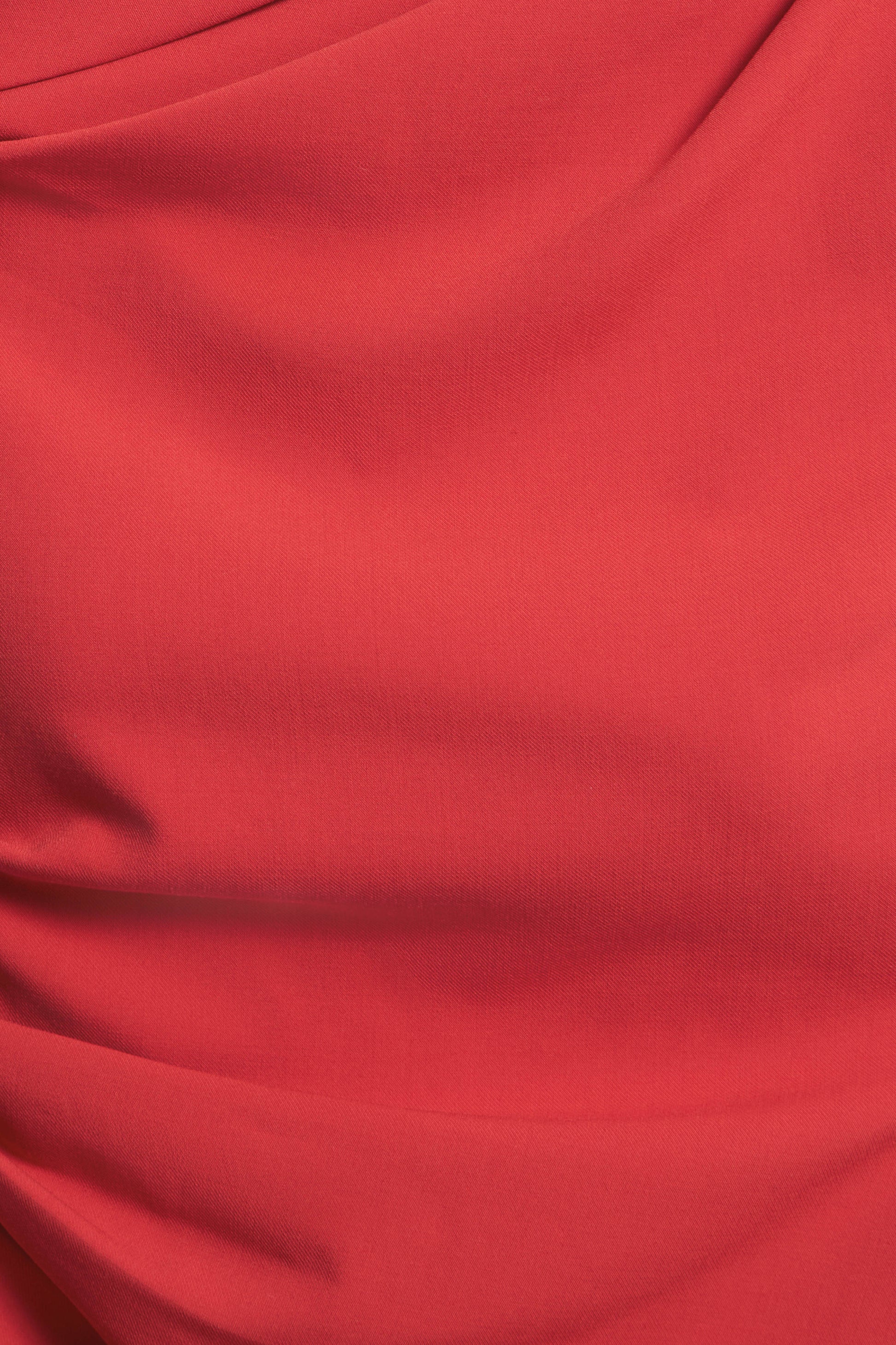 DARK RED