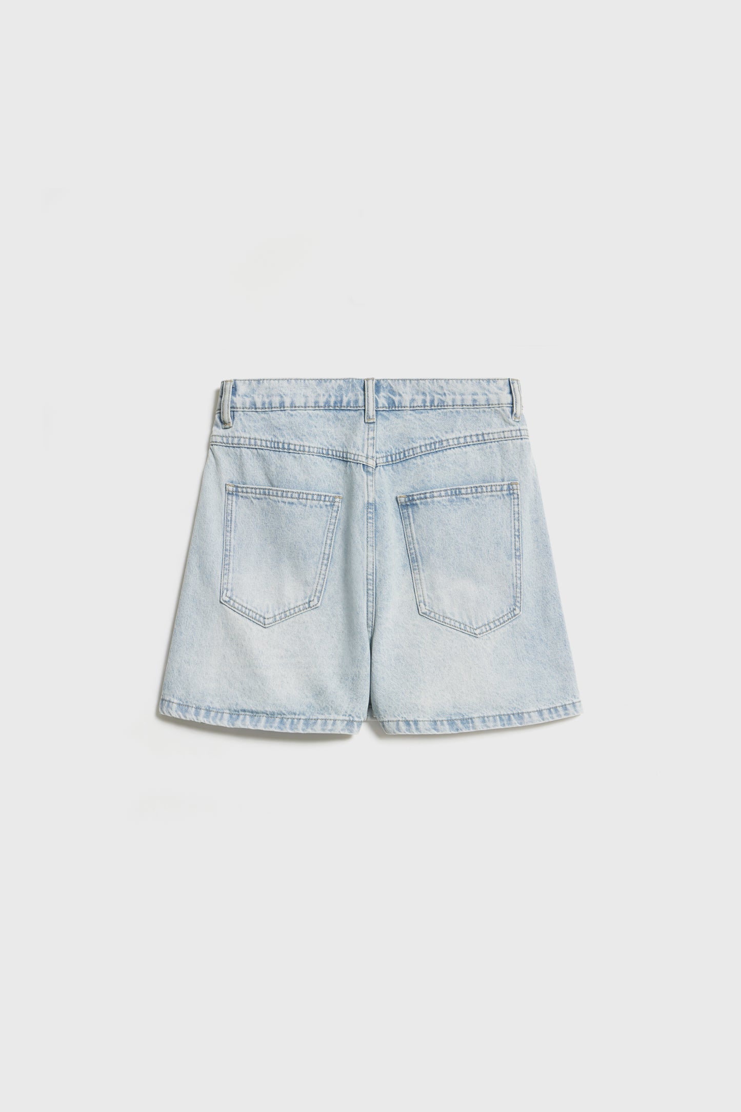 ANTIQUE BLUE