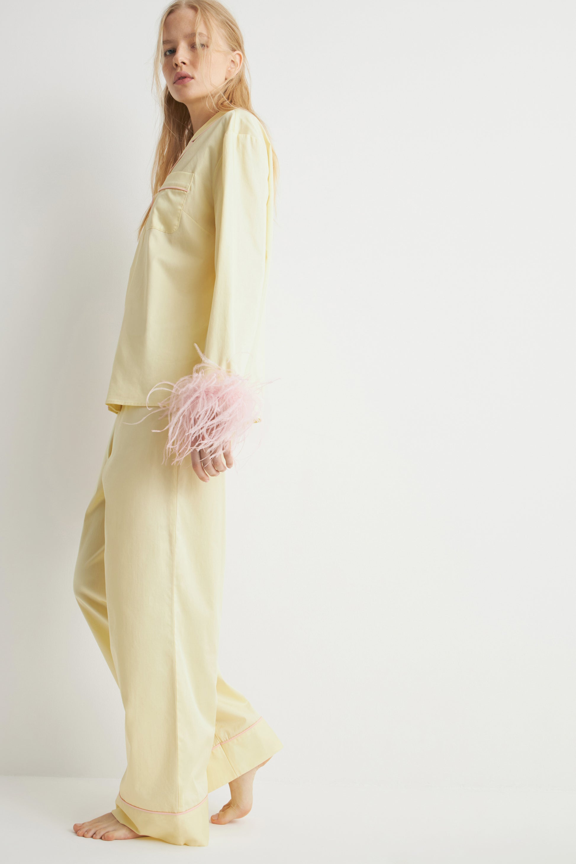LIGHT YELLOW